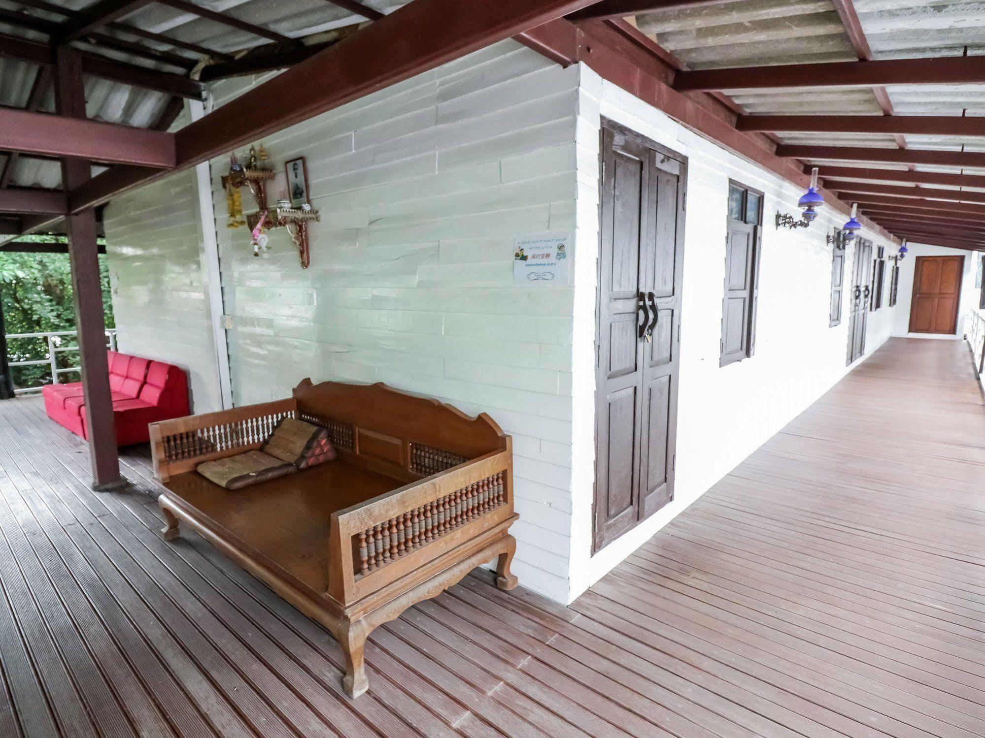 Nida Rooms Chiang Mai Suriwong Robinson Exterior photo